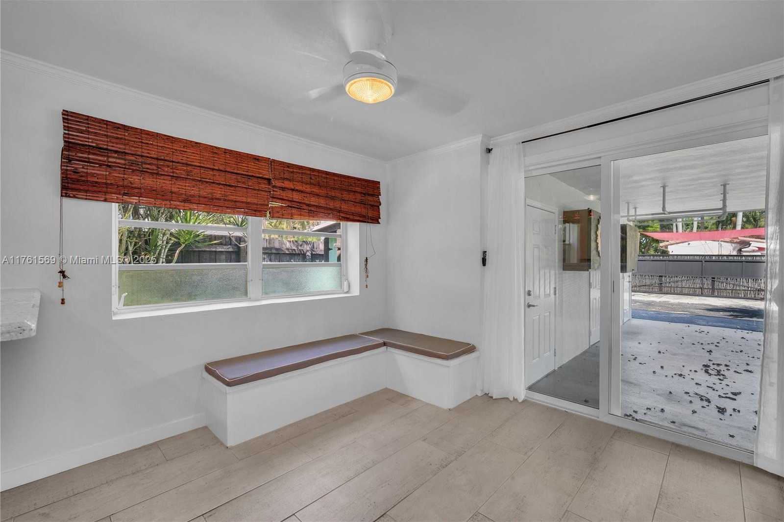 Small Image of 1623 FLETCHER ST, Hollywood Number 4