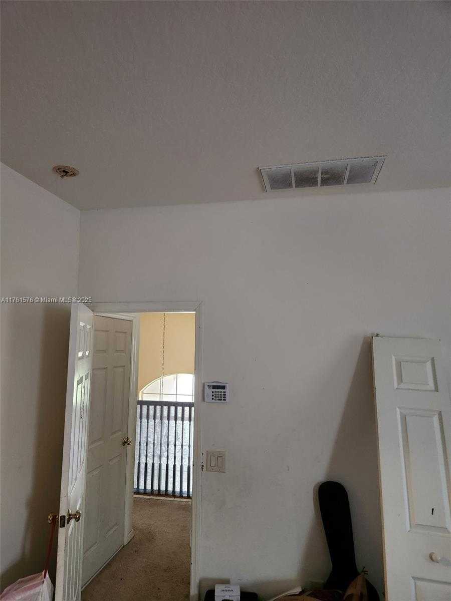 Small Image of 20123 STILL WIND DR, Other City - In The State Of Florida Number 4