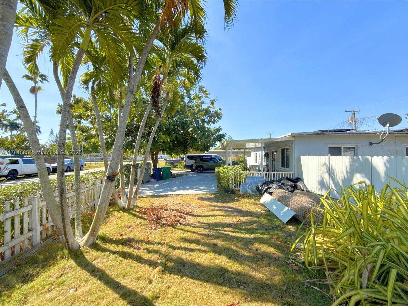 Small Image of 29120 KENTUCKY RD, Homestead Number 3