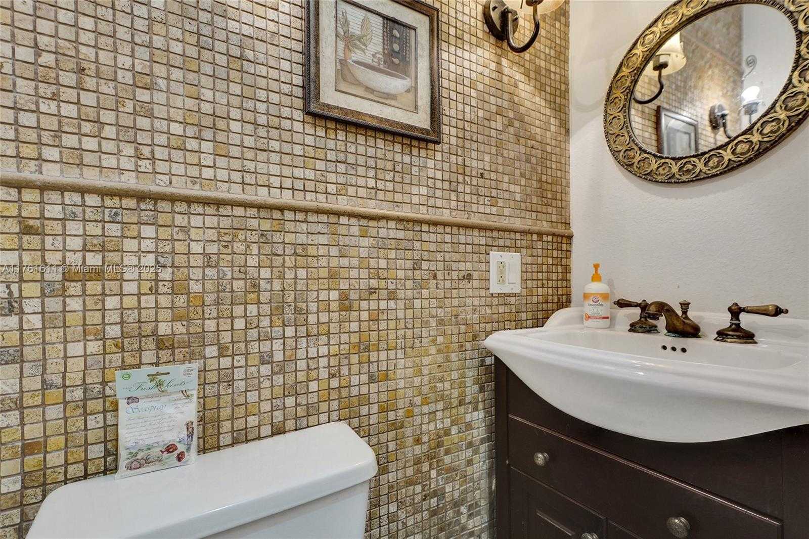 Small Image of 10643 NORTH WEST 54TH ST, Doral Number 12