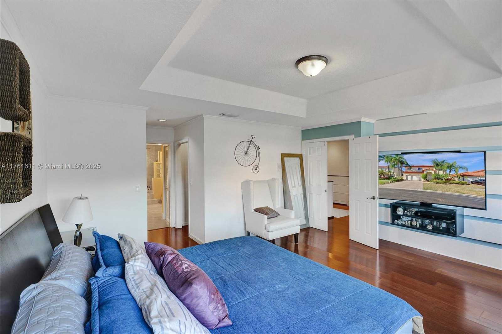 Small Image of 10643 NORTH WEST 54TH ST, Doral Number 14