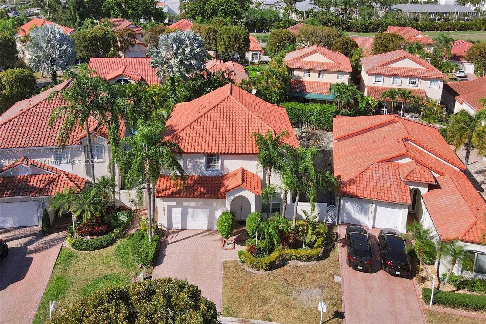 Small Image of 10643 NORTH WEST 54TH ST, Doral Number 2