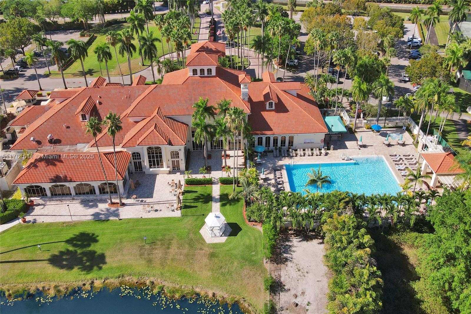 Small Image of 10643 NORTH WEST 54TH ST, Doral Number 26