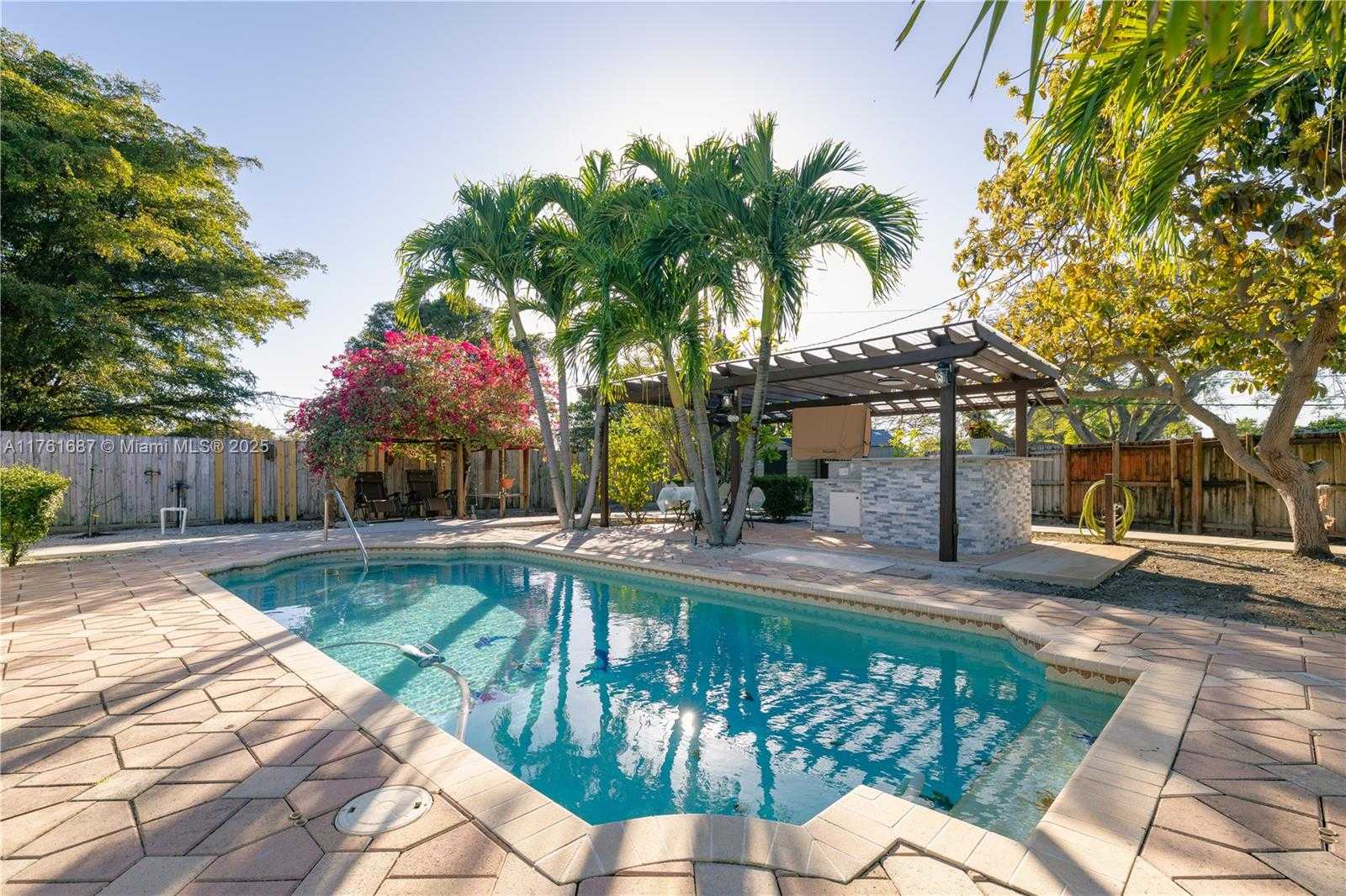Small Image of 19600 GULFSTREAM RD, Cutler Bay Number 26