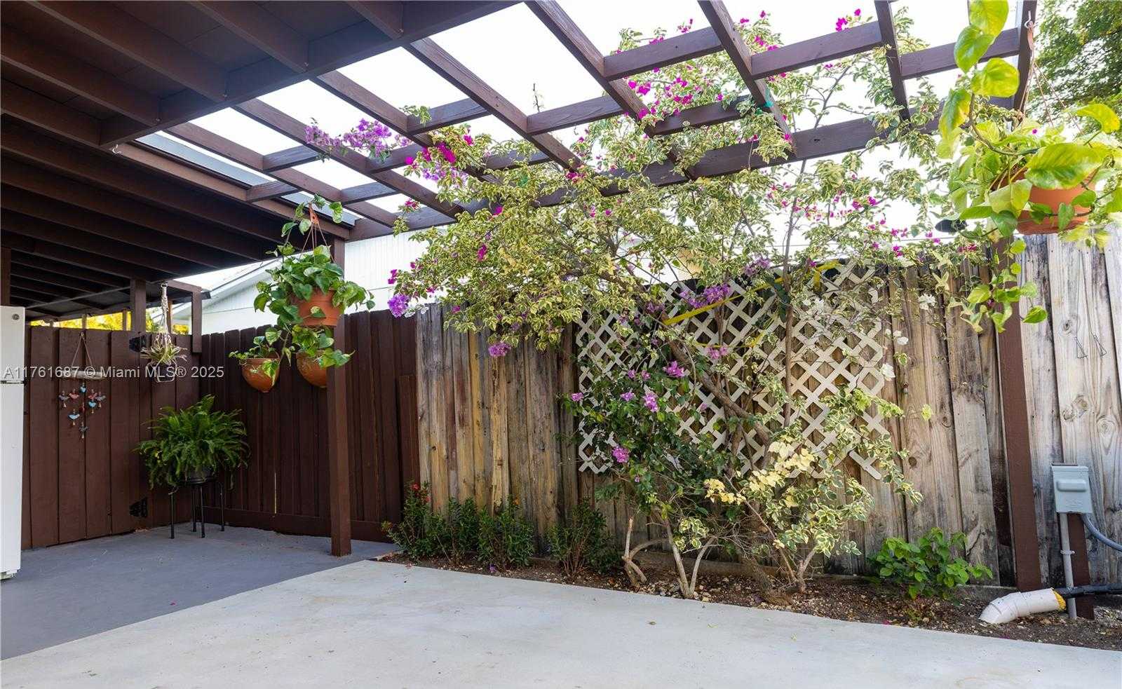 Small Image of 19600 GULFSTREAM RD, Cutler Bay Number 36