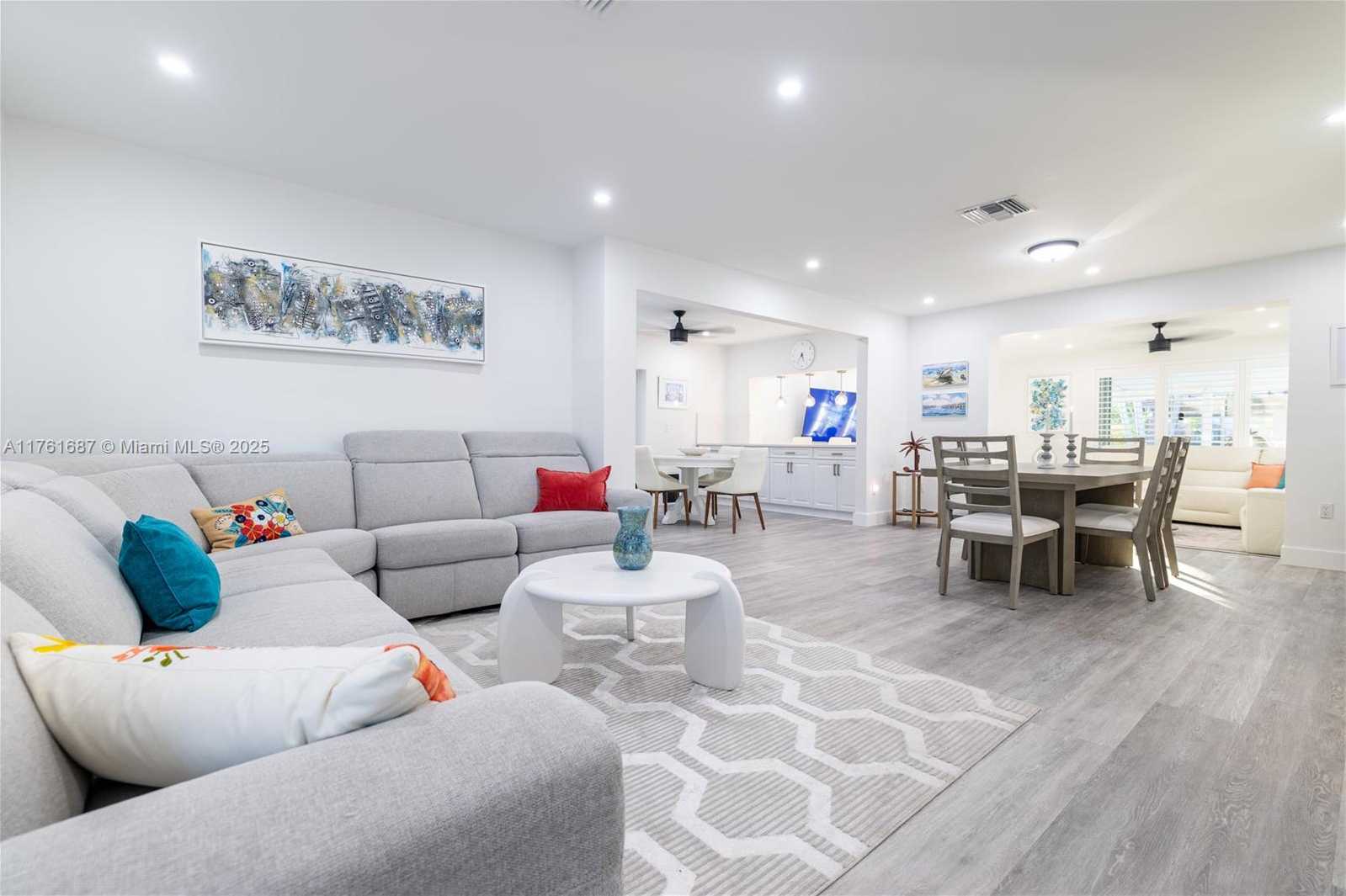Small Image of 19600 GULFSTREAM RD, Cutler Bay Number 6