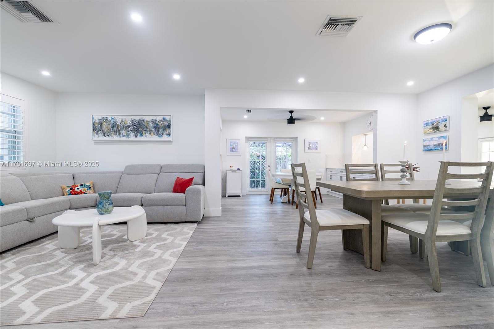 Small Image of 19600 GULFSTREAM RD, Cutler Bay Number 7