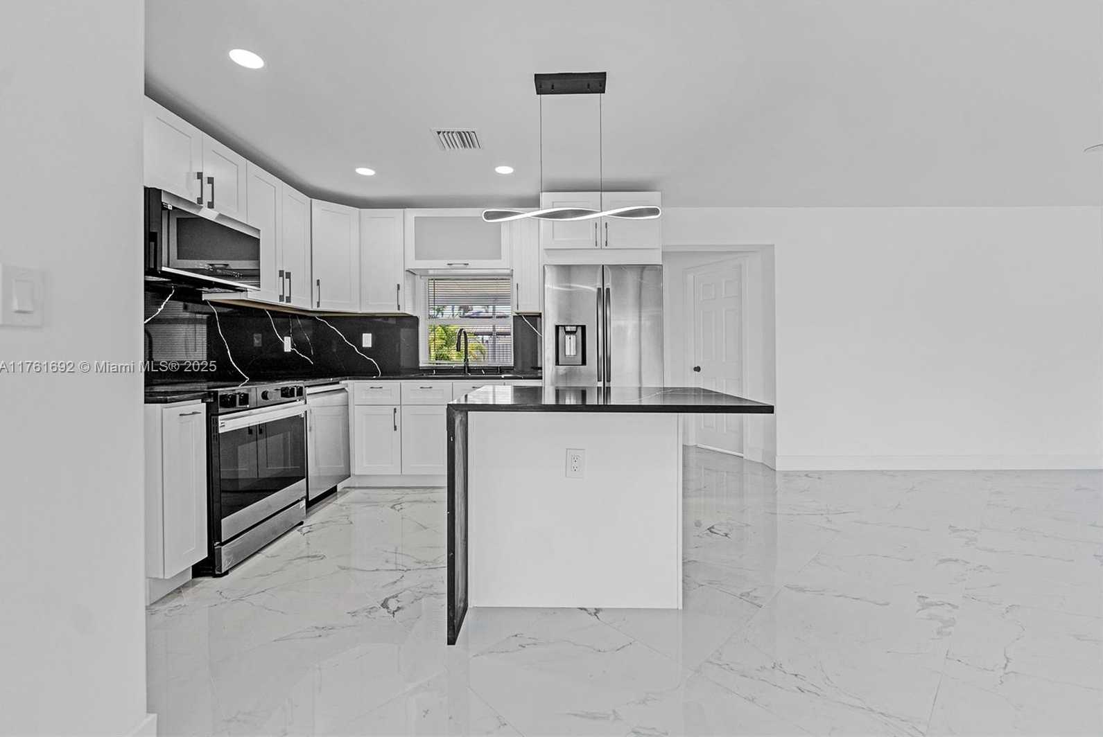 Small Image of 8621 NORTH WEST 15TH CT, Pembroke Pines Number 10