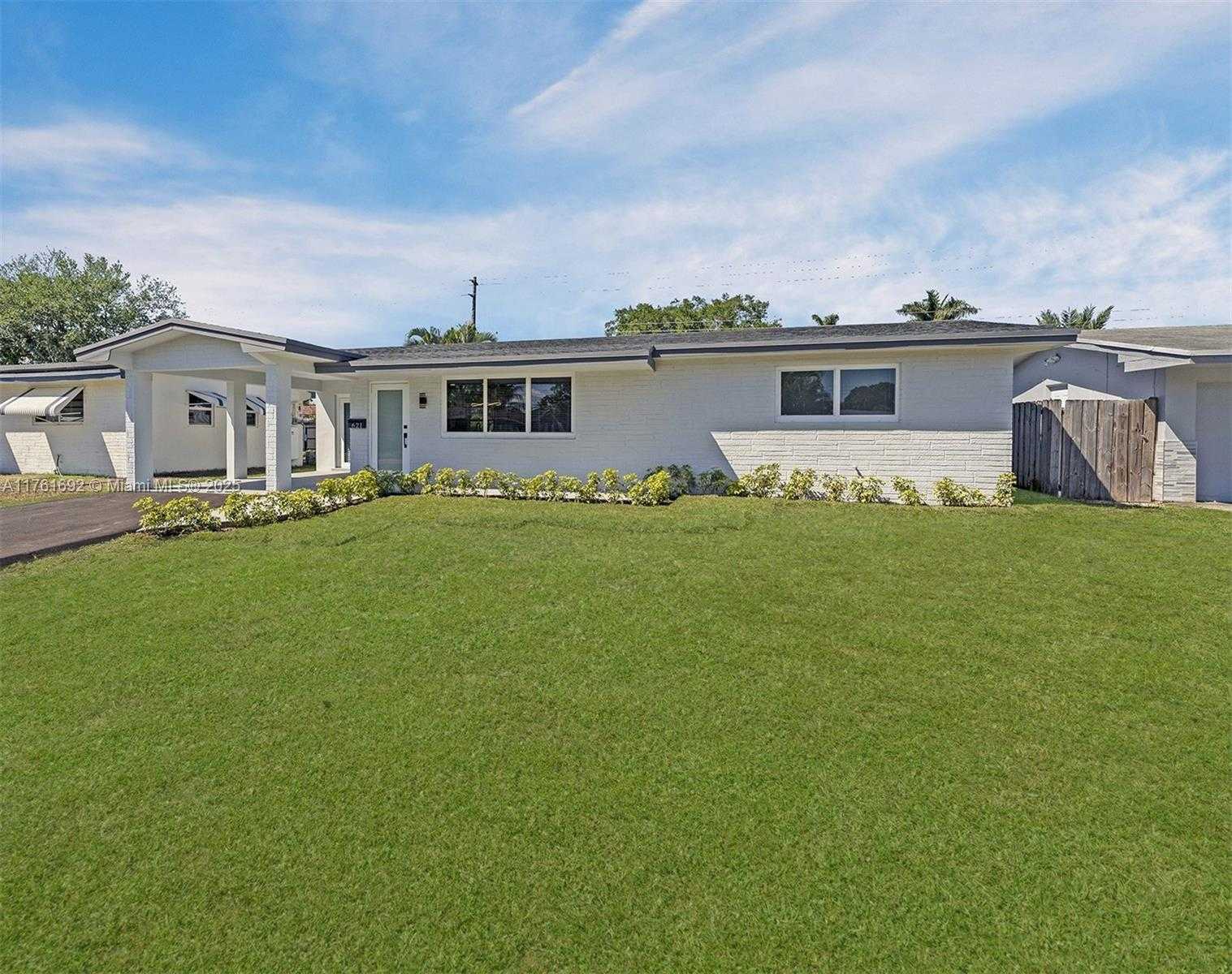 Small Image of 8621 NORTH WEST 15TH CT, Pembroke Pines Number 2