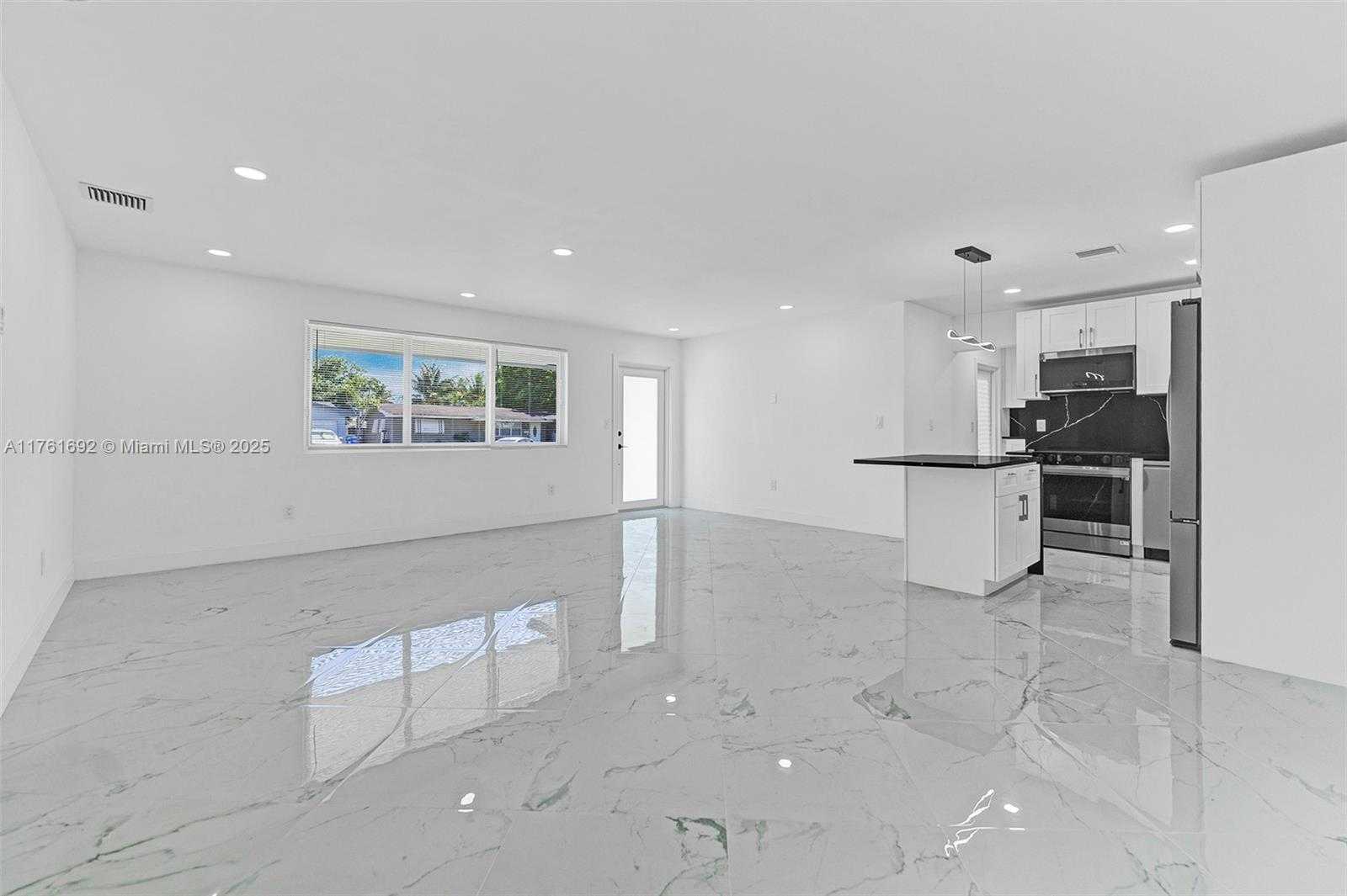 Small Image of 8621 NORTH WEST 15TH CT, Pembroke Pines Number 25
