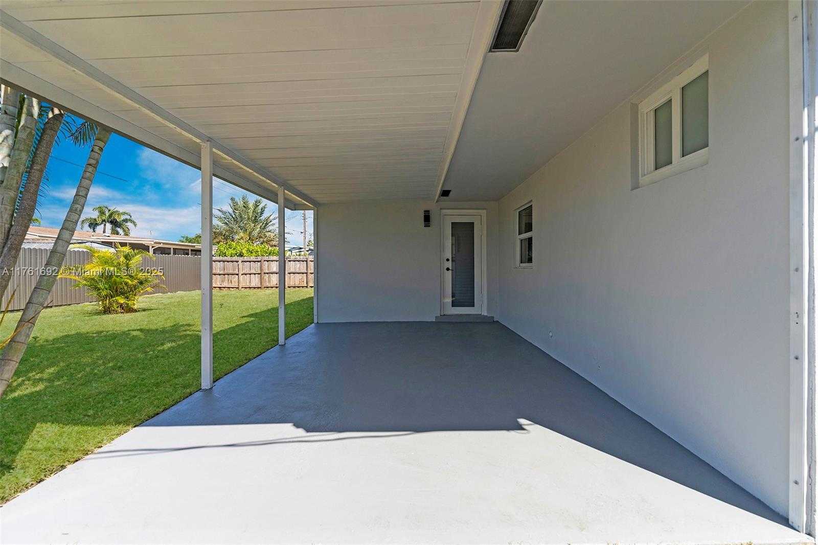 Small Image of 8621 NORTH WEST 15TH CT, Pembroke Pines Number 30