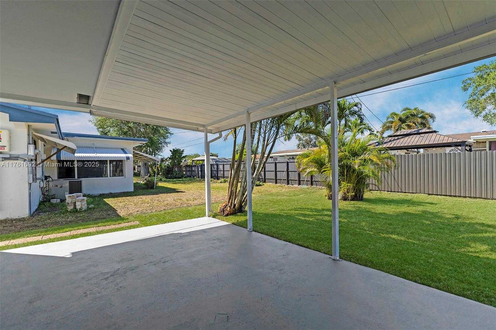 Small Image of 8621 NORTH WEST 15TH CT, Pembroke Pines Number 32