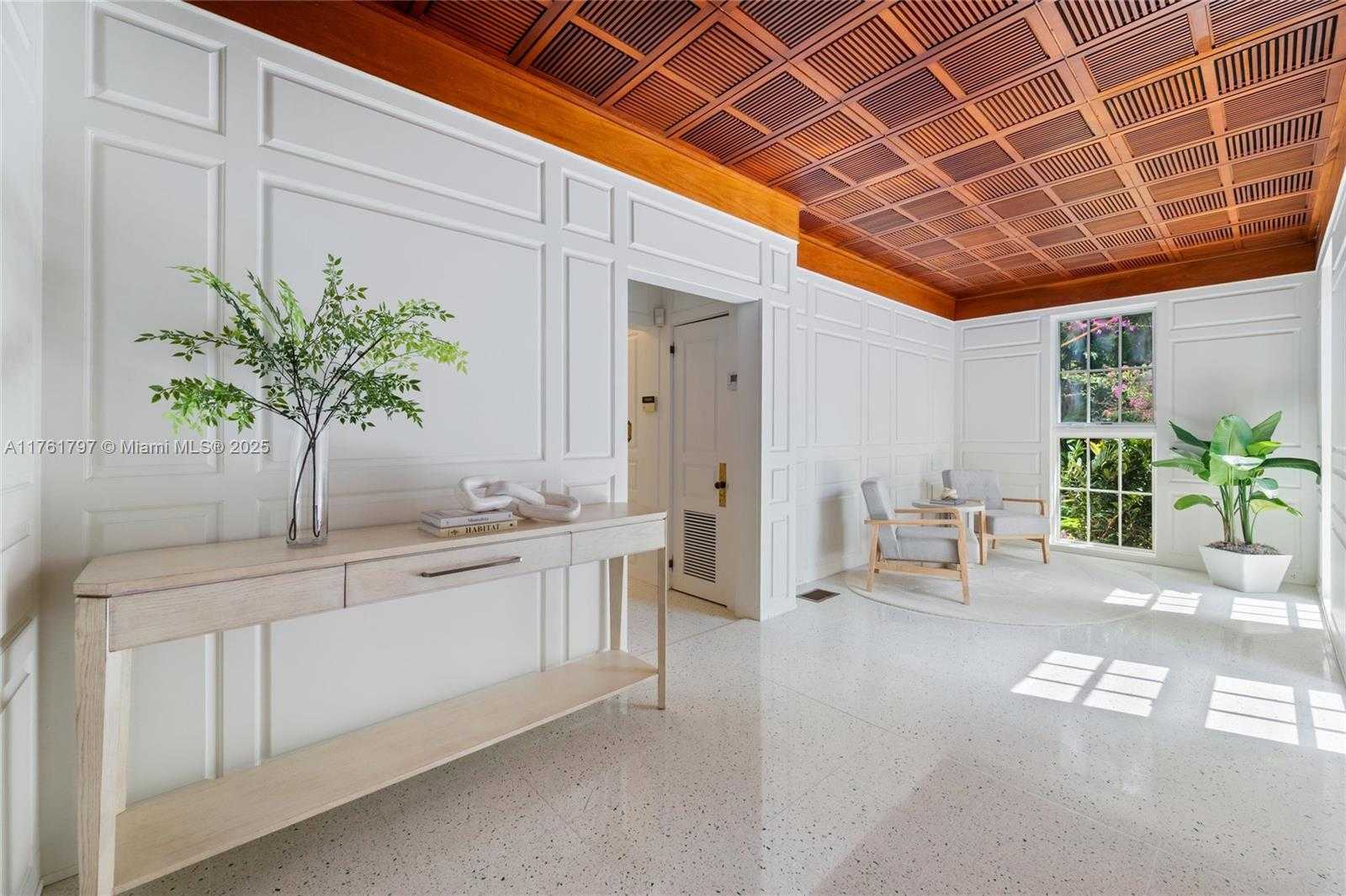 Small Image of 341 NORTH EAST 92ND ST, Miami Shores Number 17
