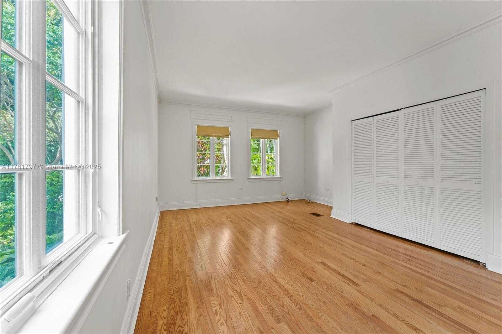 Small Image of 341 NORTH EAST 92ND ST, Miami Shores Number 34