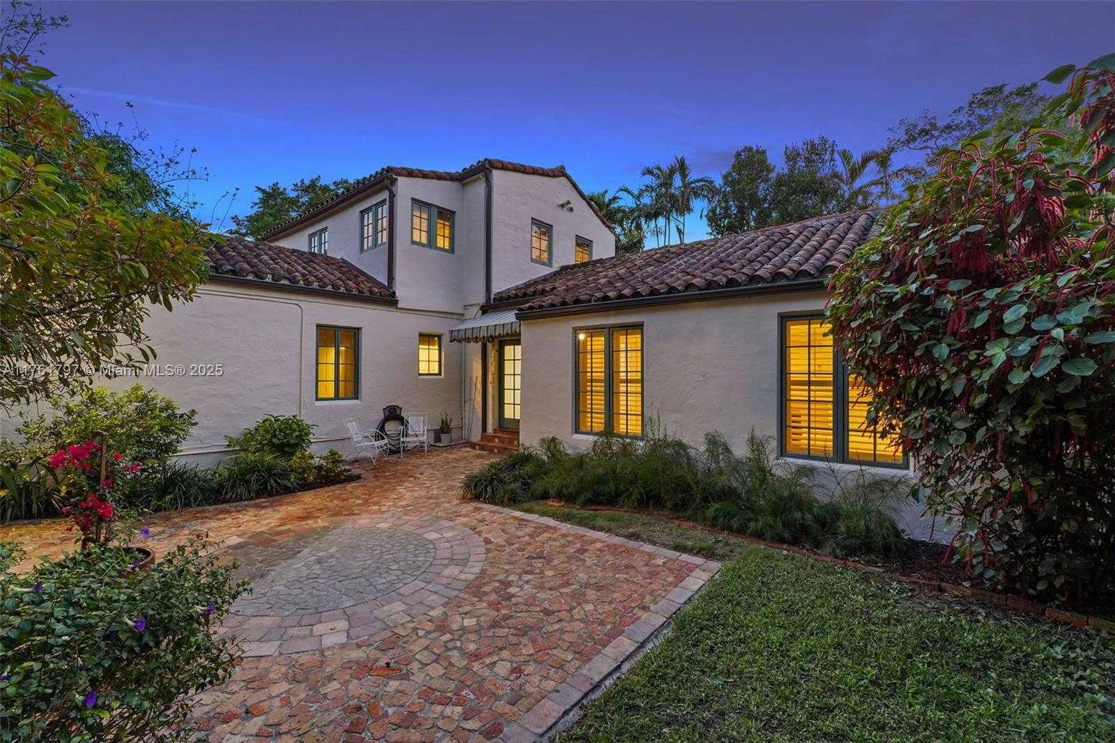 Small Image of 341 NORTH EAST 92ND ST, Miami Shores Number 4
