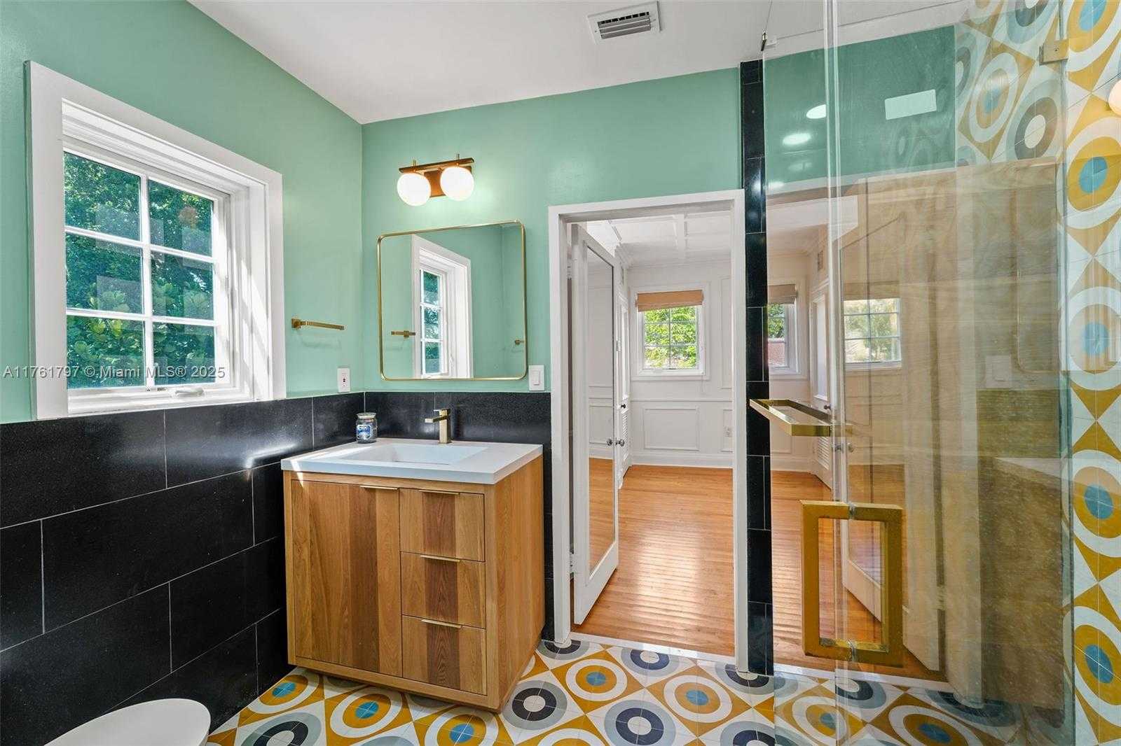 Small Image of 341 NORTH EAST 92ND ST, Miami Shores Number 41