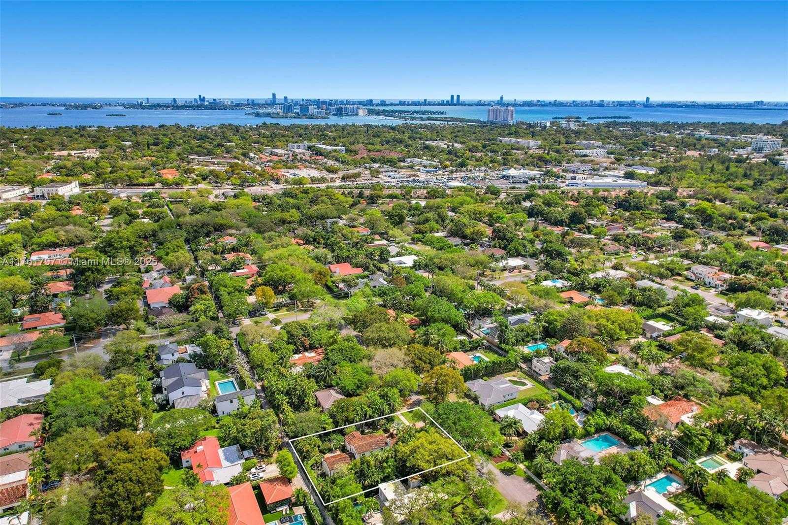 Small Image of 341 NORTH EAST 92ND ST, Miami Shores Number 46