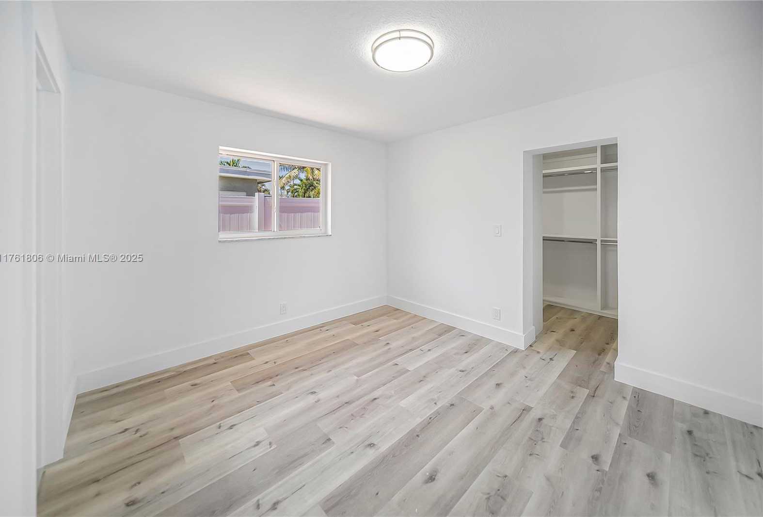 Small Image of 2001 NORTH WEST 33RD ST, Oakland Park Number 18