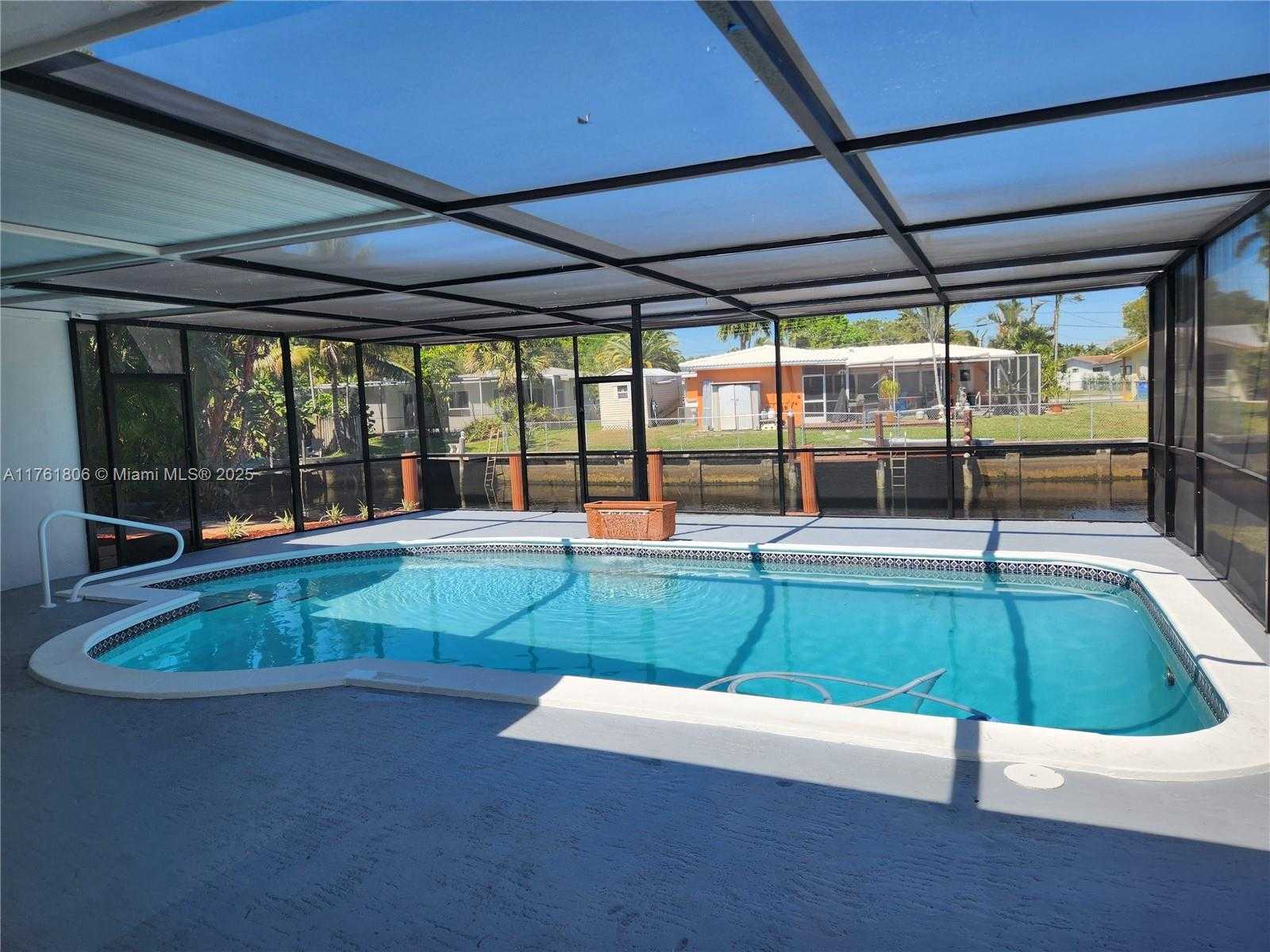 Small Image of 2001 NORTH WEST 33RD ST, Oakland Park Number 19