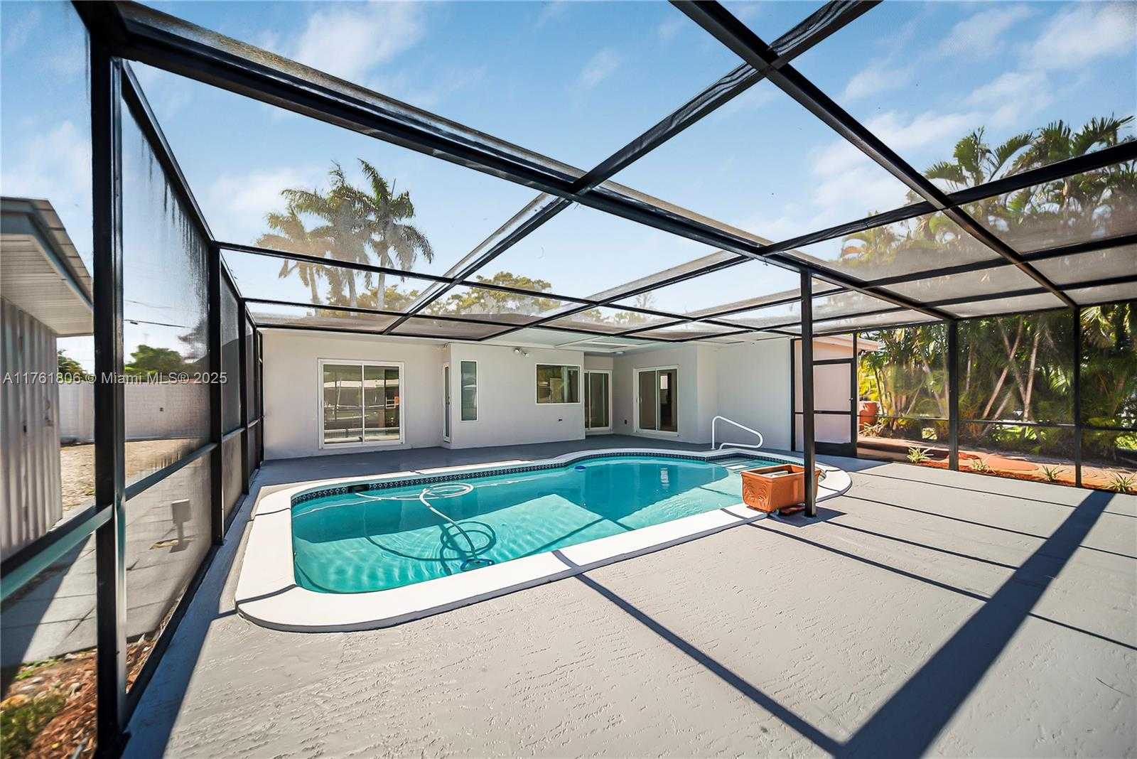 Small Image of 2001 NORTH WEST 33RD ST, Oakland Park Number 20