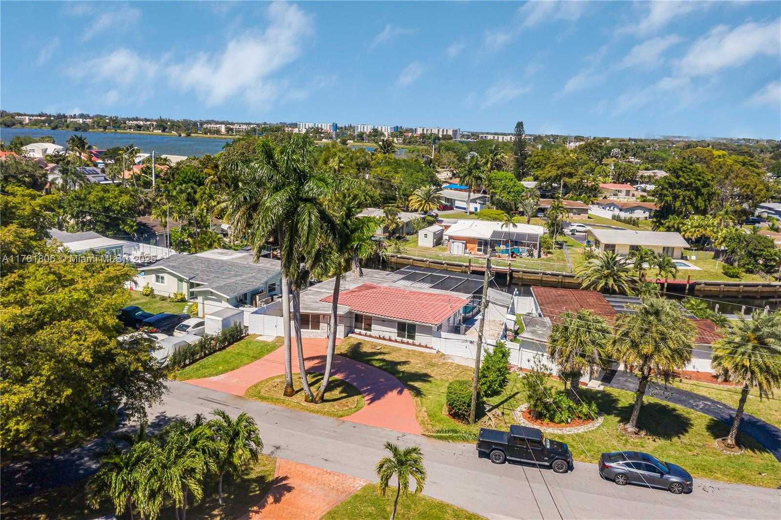 Small Image of 2001 NORTH WEST 33RD ST, Oakland Park Number 27