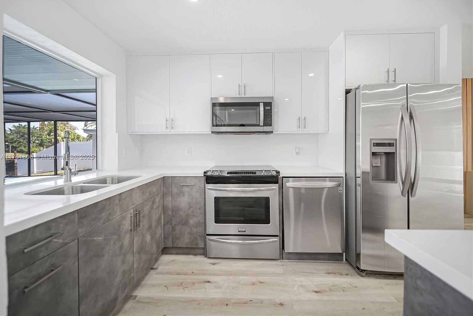 Small Image of 2001 NORTH WEST 33RD ST, Oakland Park Number 3