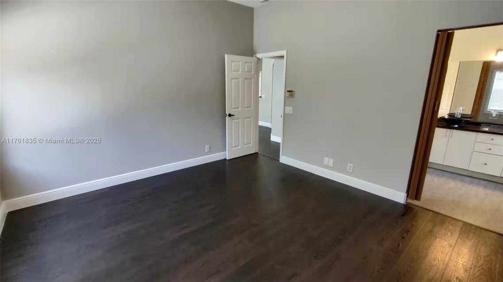 Small Image of 675 MAPLEWOOD CT, Weston Number 10