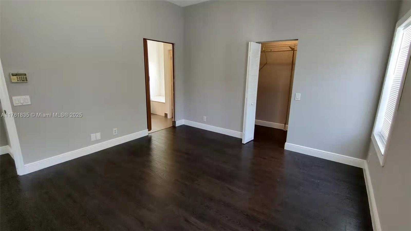 Small Image of 675 MAPLEWOOD CT, Weston Number 11