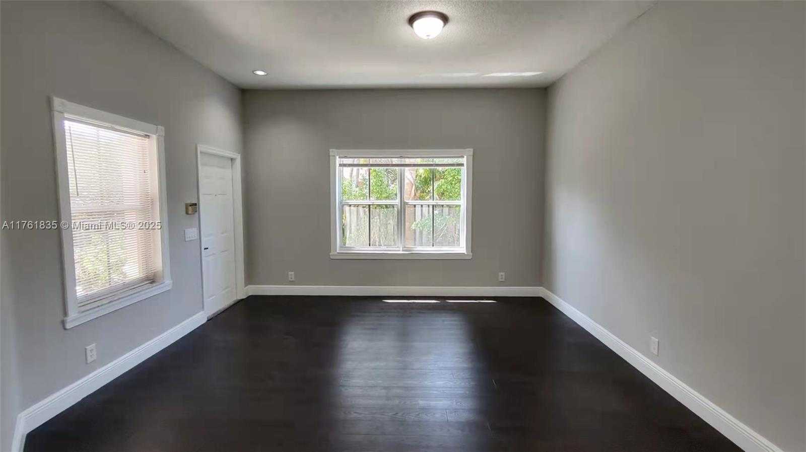Small Image of 675 MAPLEWOOD CT, Weston Number 4