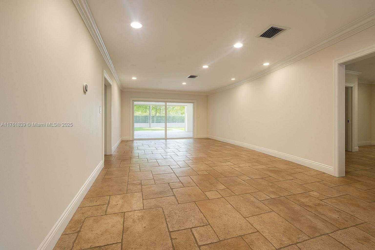 Small Image of 7557 MUTINY AVE, North Bay Village Number 17