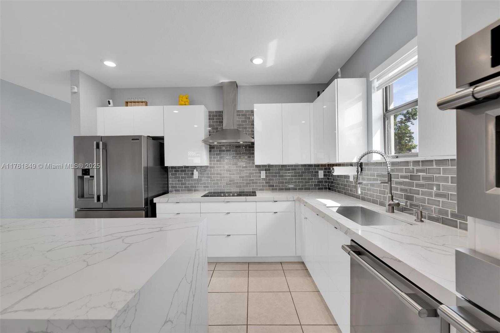 Small Image of 2594 SOUTH EAST 2ND ST, Homestead Number 13