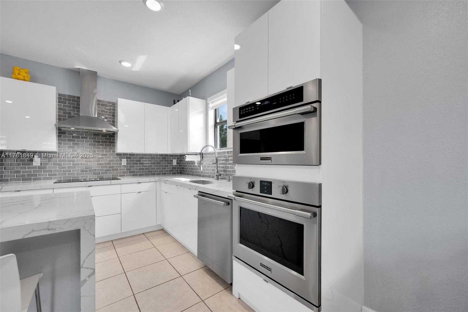 Small Image of 2594 SOUTH EAST 2ND ST, Homestead Number 15