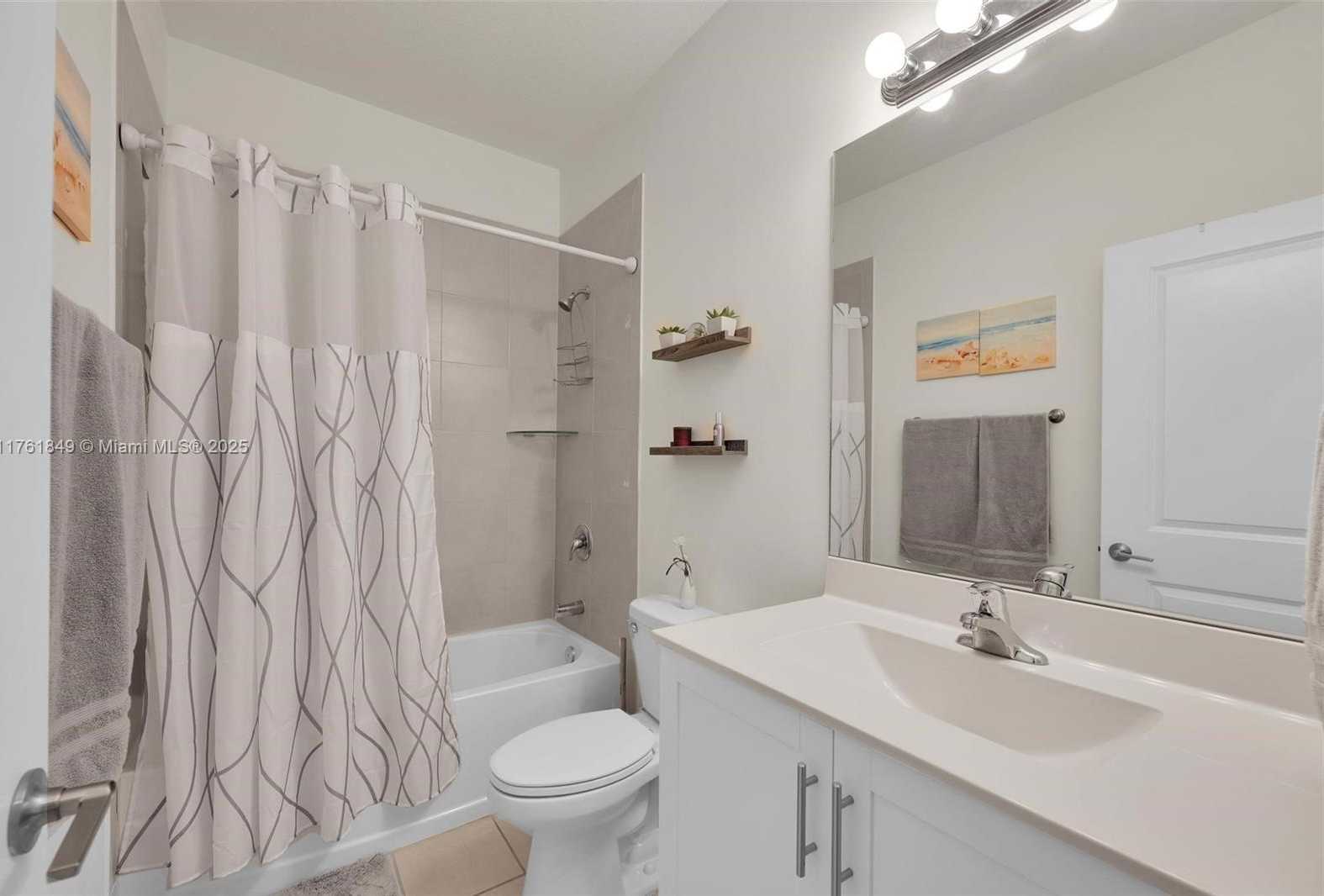 Small Image of 2594 SOUTH EAST 2ND ST, Homestead Number 23