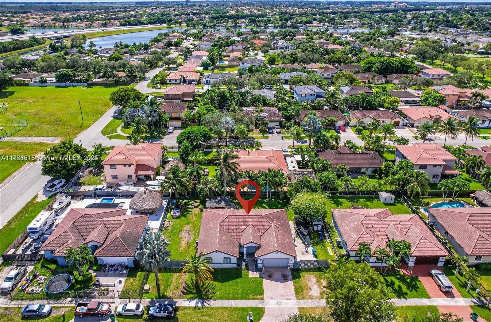 Small Image of 14214 SOUTH WEST 289TH TER, Homestead Number 34