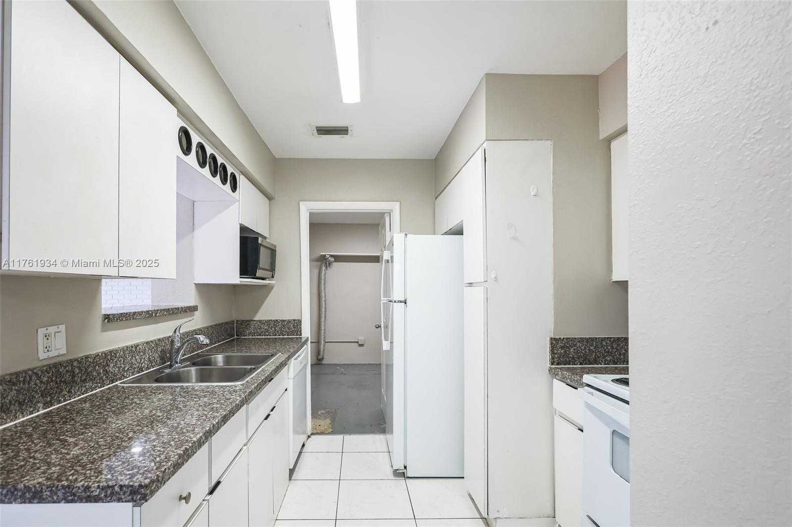 Small Image of 2141 NORTH WEST 61ST AVE, Sunrise Number 5