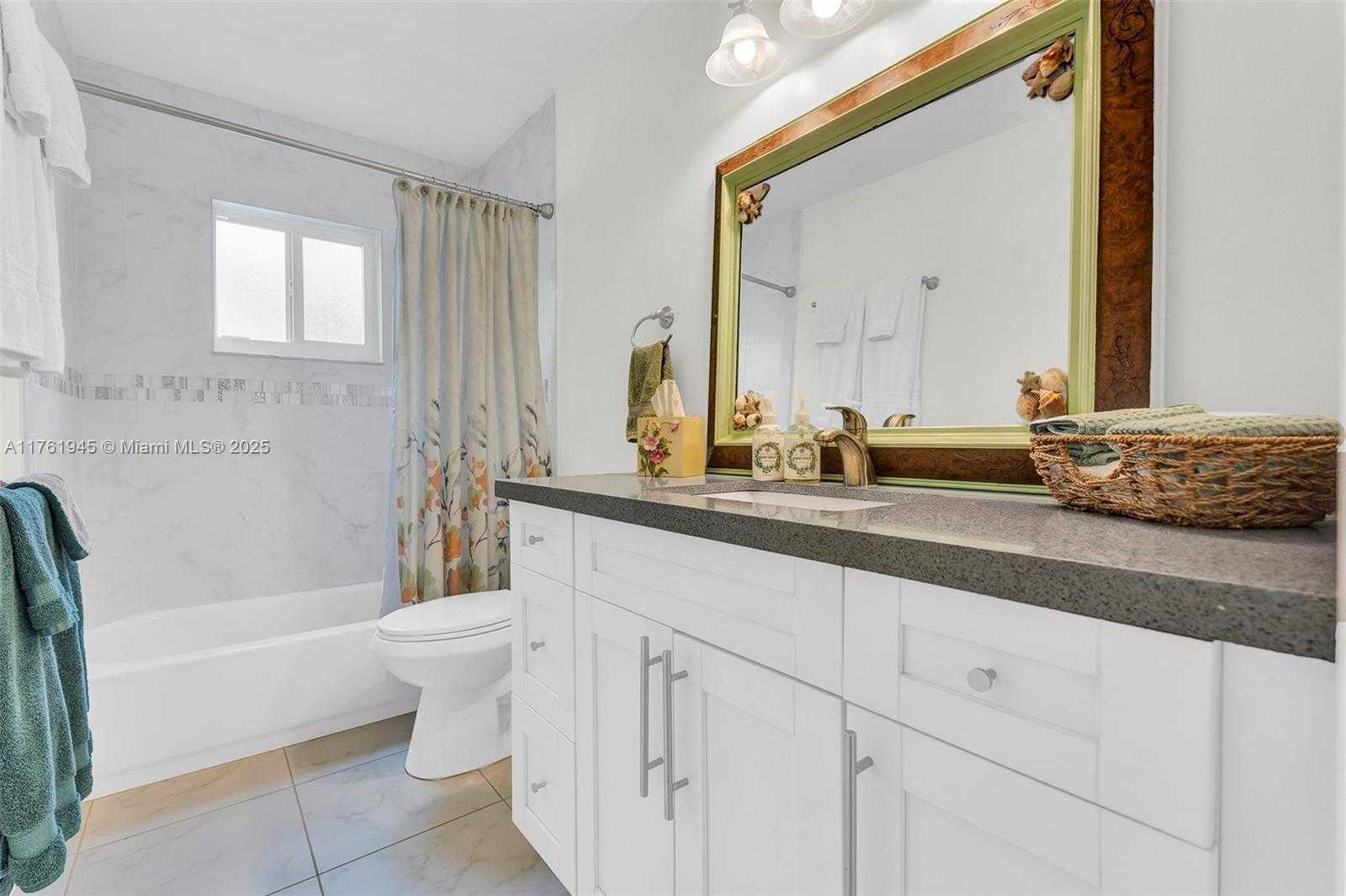 Small Image of 1041 NORTH WEST 89TH WAY, Plantation Number 11