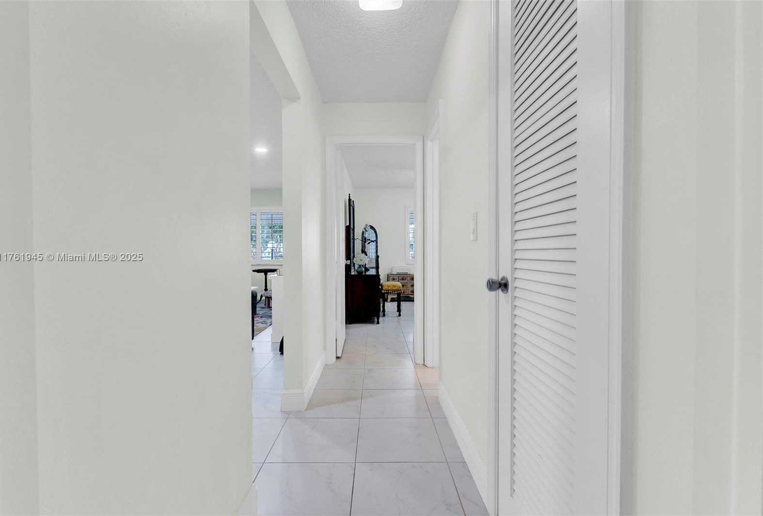 Small Image of 1041 NORTH WEST 89TH WAY, Plantation Number 21