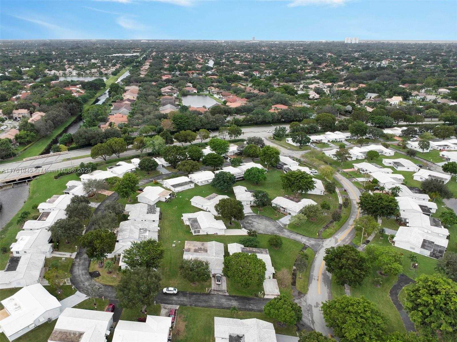 Small Image of 1041 NORTH WEST 89TH WAY, Plantation Number 31