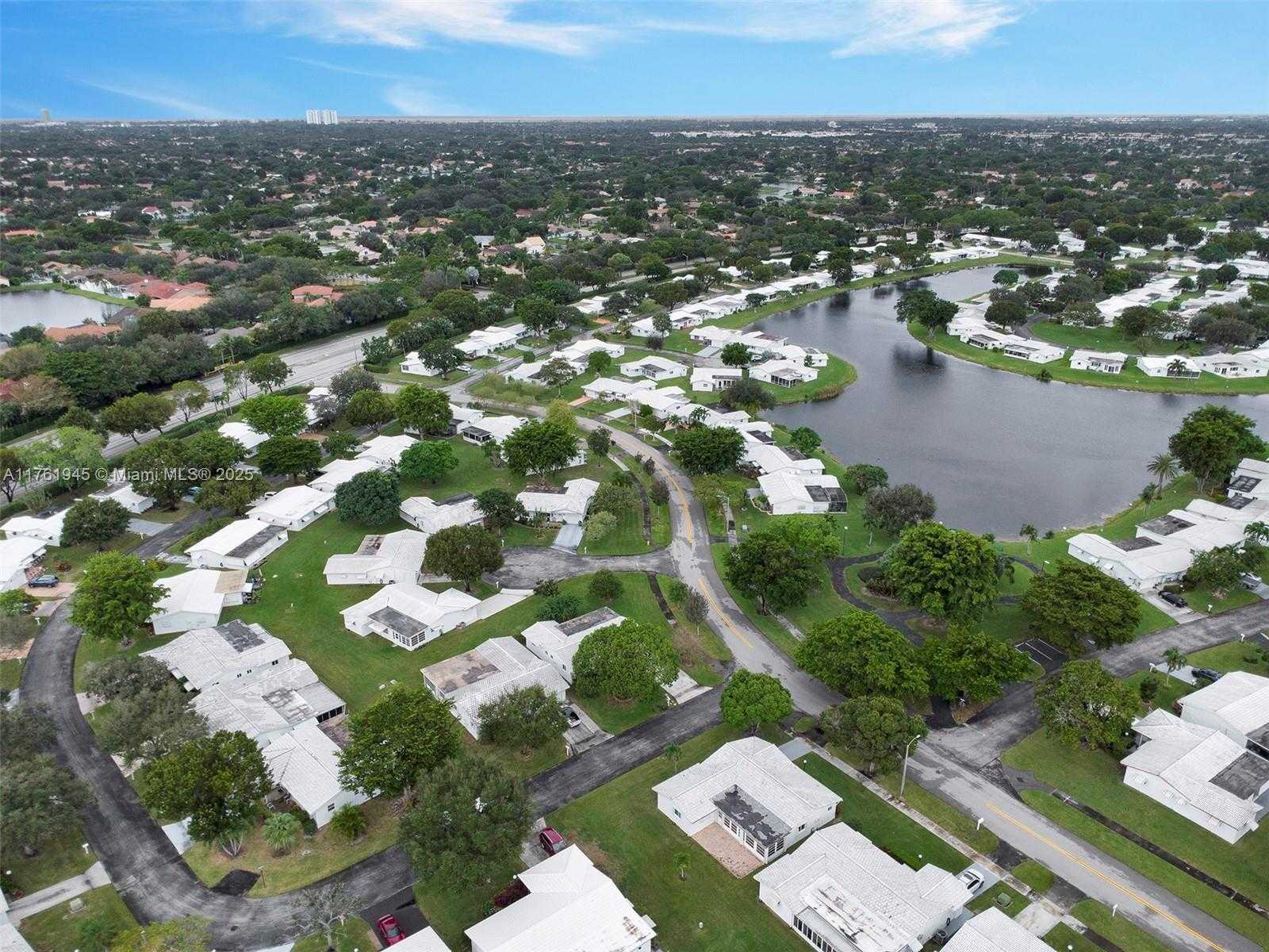 Small Image of 1041 NORTH WEST 89TH WAY, Plantation Number 37