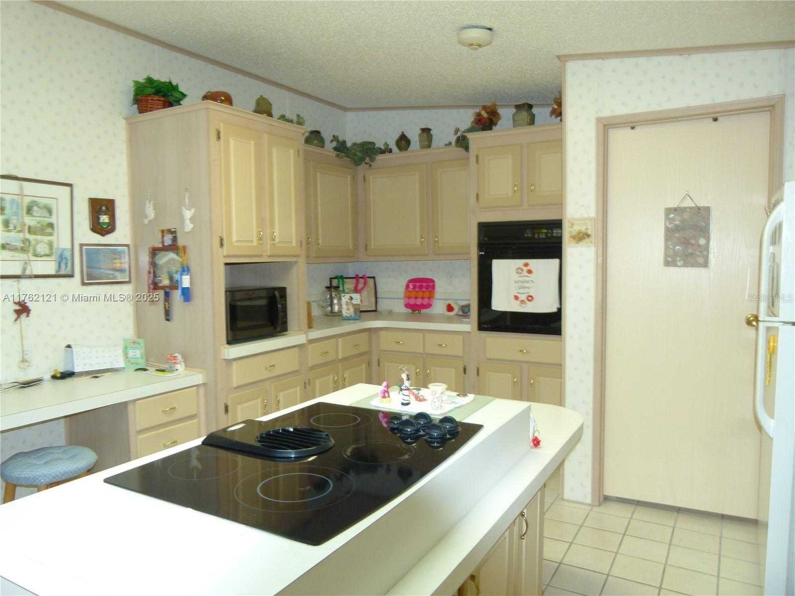 Small Image of 1704 SOUTH WEST 35TH CIRCLE, Okeechobee Number 10