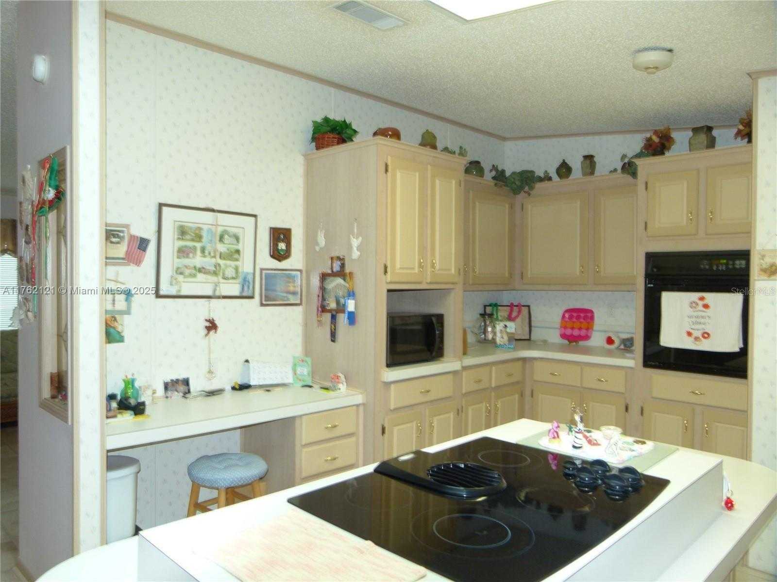 Small Image of 1704 SOUTH WEST 35TH CIRCLE, Okeechobee Number 11