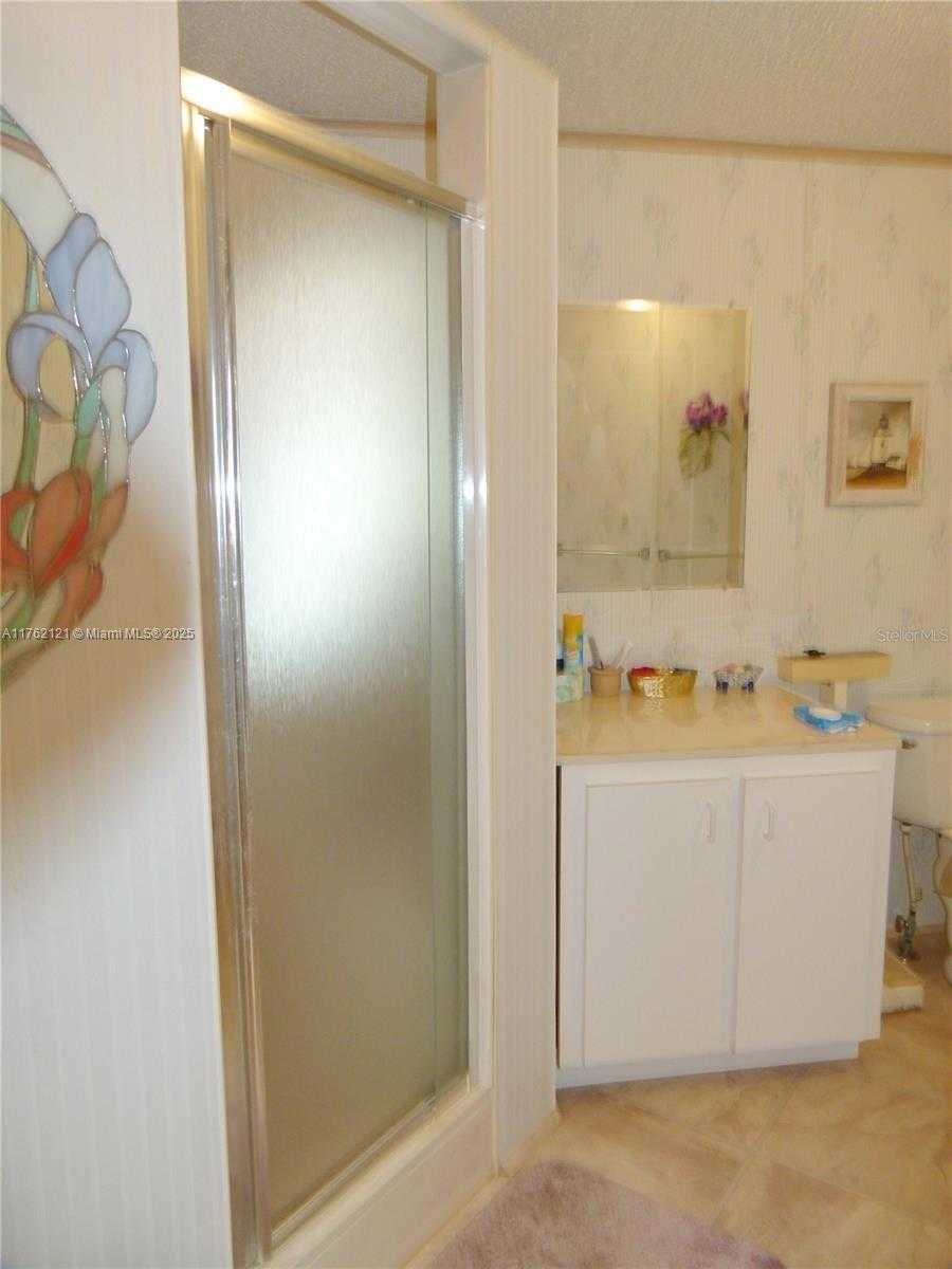 Small Image of 1704 SOUTH WEST 35TH CIRCLE, Okeechobee Number 20