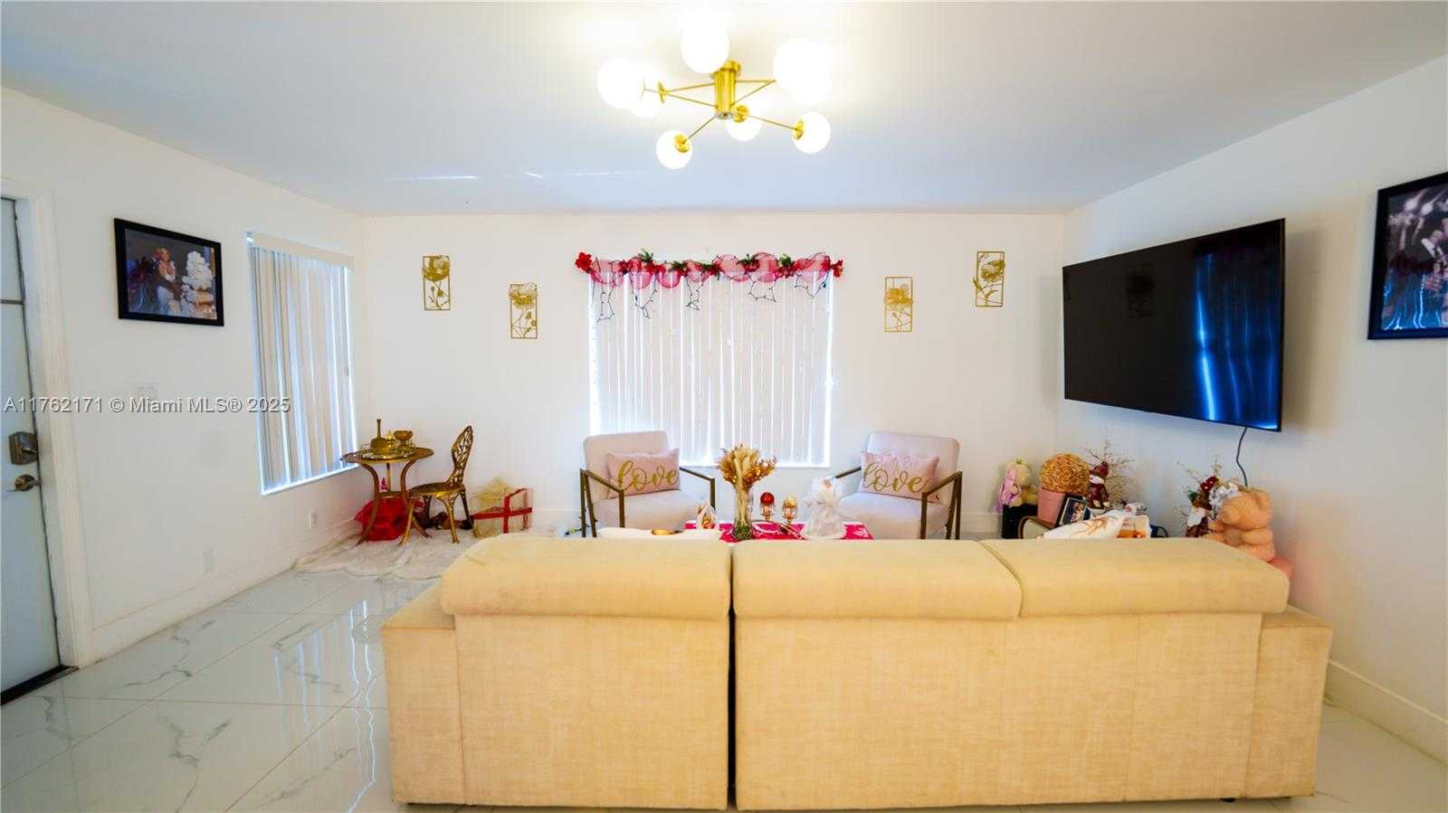 Small Image of 22226 SOUTH WEST 98TH PL, Cutler Bay Number 11