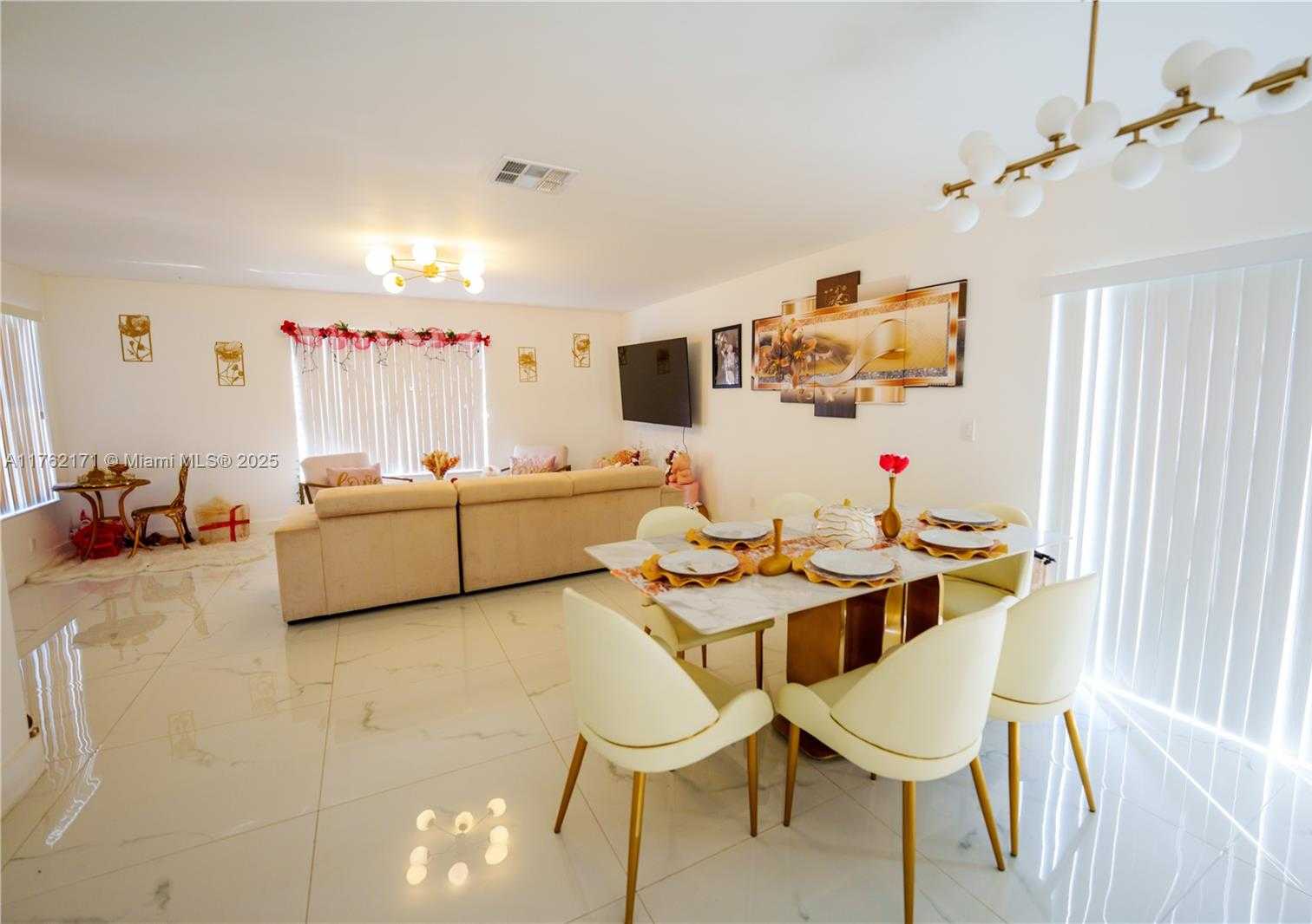 Small Image of 22226 SOUTH WEST 98TH PL, Cutler Bay Number 15
