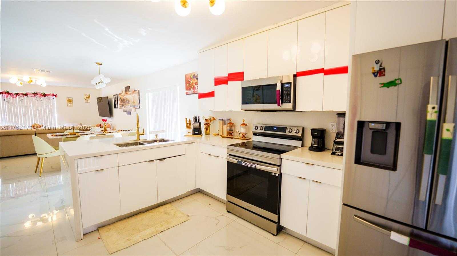 Small Image of 22226 SOUTH WEST 98TH PL, Cutler Bay Number 19