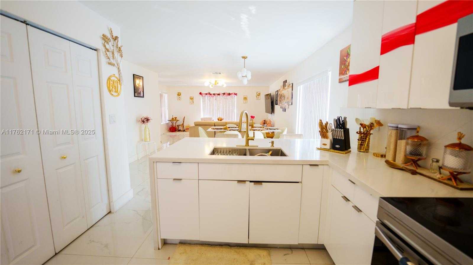 Small Image of 22226 SOUTH WEST 98TH PL, Cutler Bay Number 20