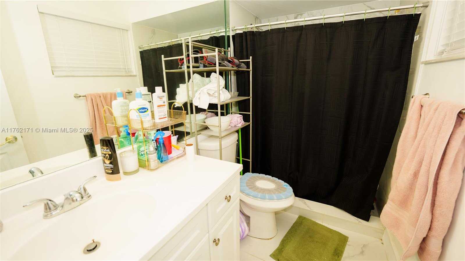 Small Image of 22226 SOUTH WEST 98TH PL, Cutler Bay Number 26