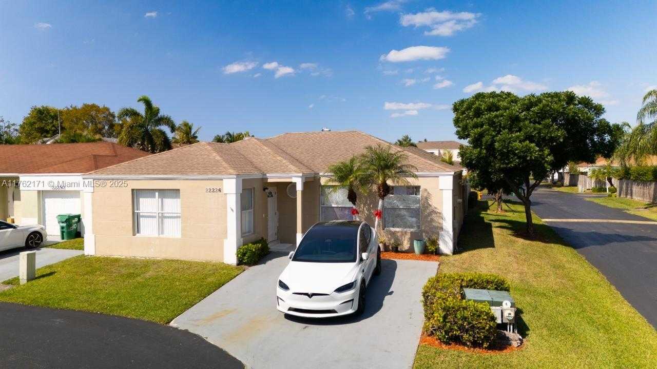 Small Image of 22226 SOUTH WEST 98TH PL, Cutler Bay Number 8