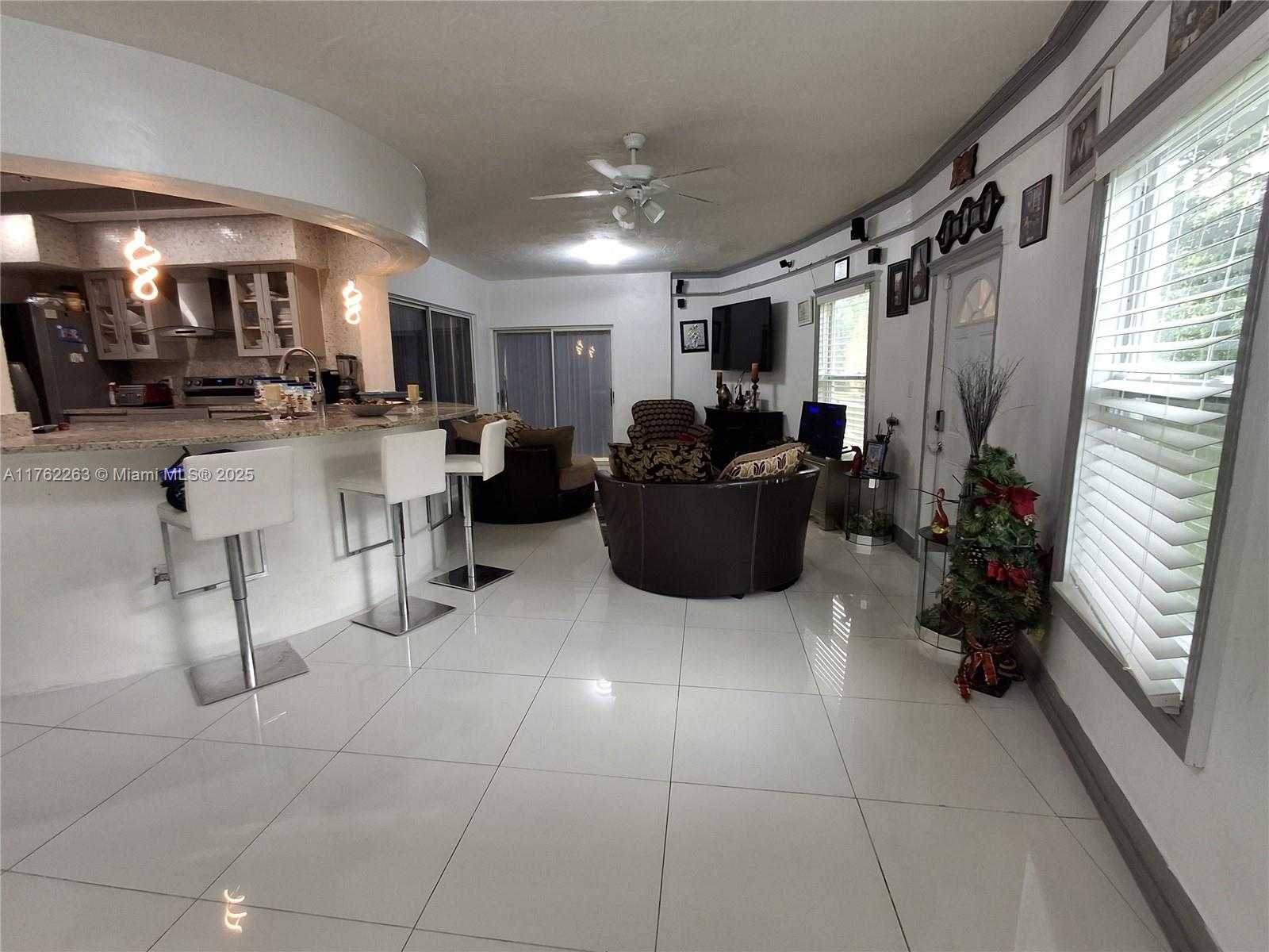 Small Image of 4511 QUEEN PALM LN, Tamarac Number 15