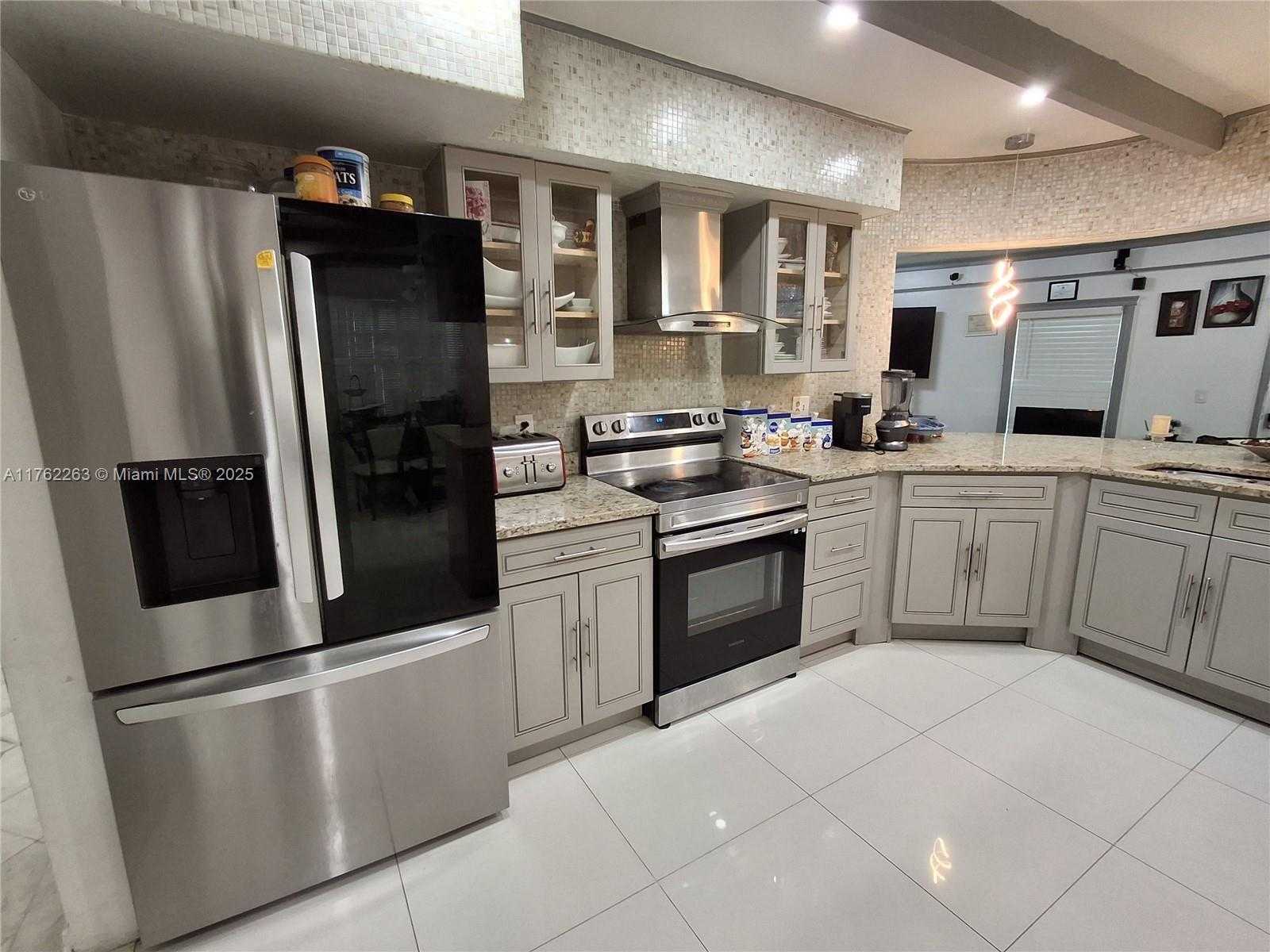 Small Image of 4511 QUEEN PALM LN, Tamarac Number 19